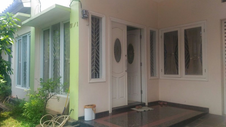 Dijual Rumah Bagus di  LEBAK BULUS 4,  JAKARTA SELATAN