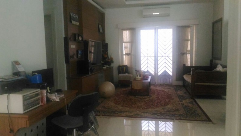 Dijual Rumah Bagus di  LEBAK BULUS 4,  JAKARTA SELATAN