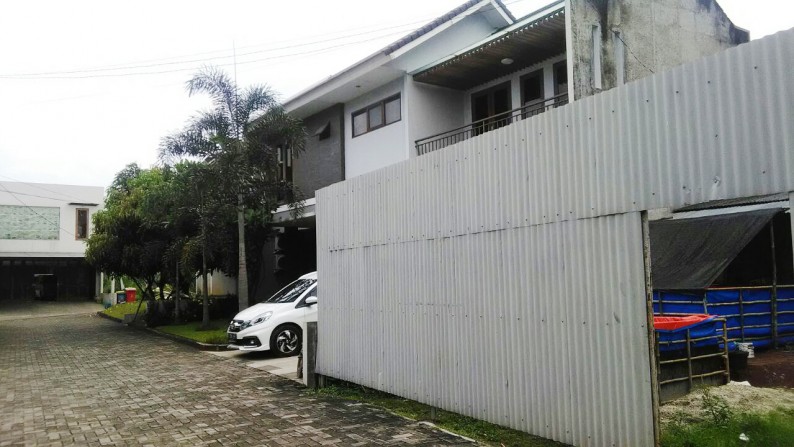 Dijual kavling lokasi pinggir jalan, sangat strategis, bebas banjir.