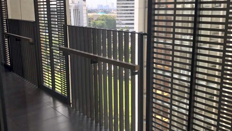 Newest Bright and modern Apartment in Senopati