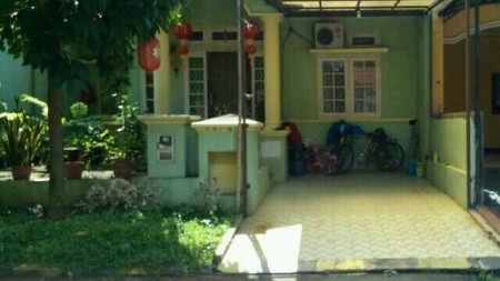 Rumah Graha Fedora ,Bintaro siap huni,murah