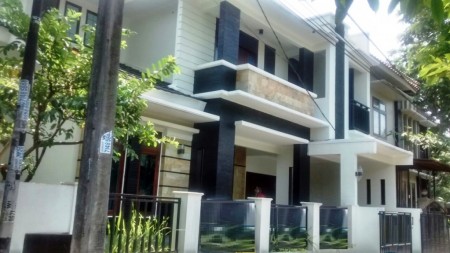 RUMAH RENOV SIAP HUNI DI JL MERTILANG, BINTARO JAYA SEKTOR 9