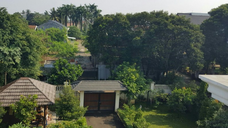 RUMAH MEWAH LUAS DENGAN SUASANA ALAM YANG INDAH DAN MENARIK DI AREA GINTUNG