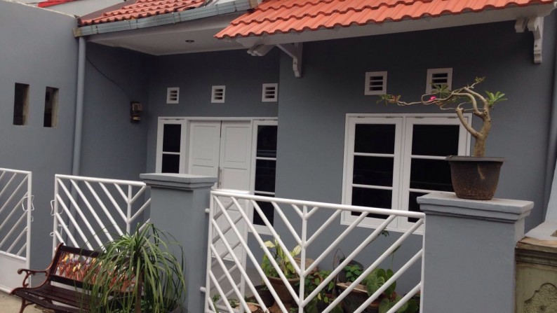 Dijual Rumah Mungil Siap Huni di Kompas, Bekasi