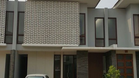 Rumah siap huni di Sektor 9 Bintaro Jaya