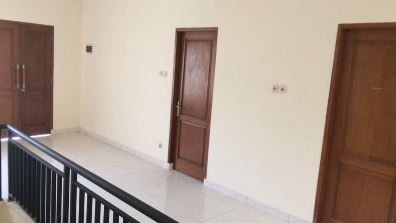 Dijual Rumah Cantik Di Dalam Cluster Daerah Jagakarsa