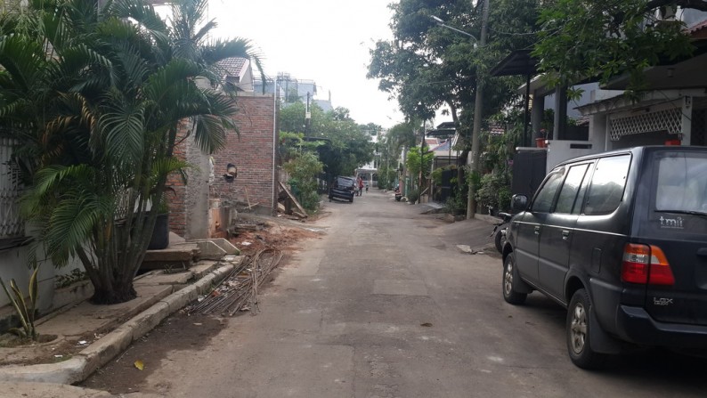 Rumah Tua Harga Murah di Kelapa Nias Kelapa Gading, Jakarta Utara