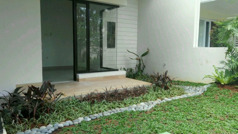 Brand New House Dalam Komplek Area Mampang Prapatan, Jakarta Selatan