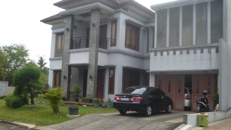 Dijual Rumah Mewah Sutera Buana, Alam Sutera. Strategis, Lay Out sangat bagus, Furnished, Tinggal bawa koper siap huni.