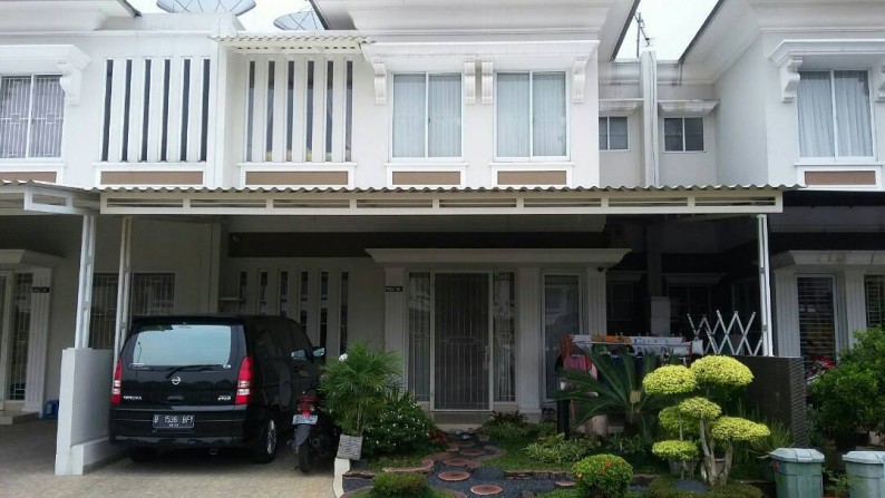 Johanes Sutandi - RWCG - Rumah depan taman, casa Jardyn, daan mogot