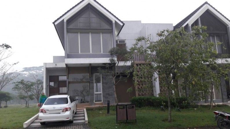 Rumah Minimalis Dalam Cluster Di BSD