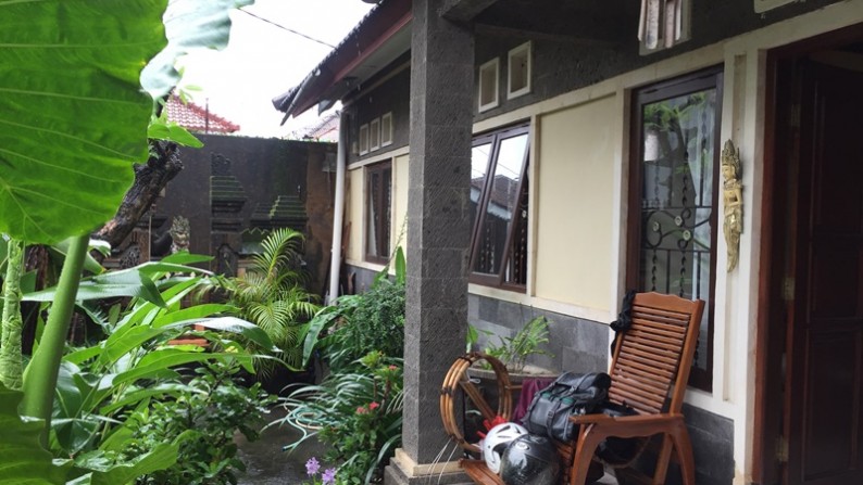 rumah di gelogor carik denpasar