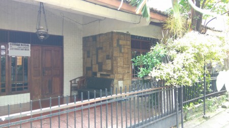 Rumah sederhana, rapih, siap huni di kawasan Pramuka, Jakarta Timur