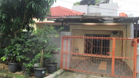 Dijual Rumah di Villa Melati Mas Jl. Flamboyan - Serpong