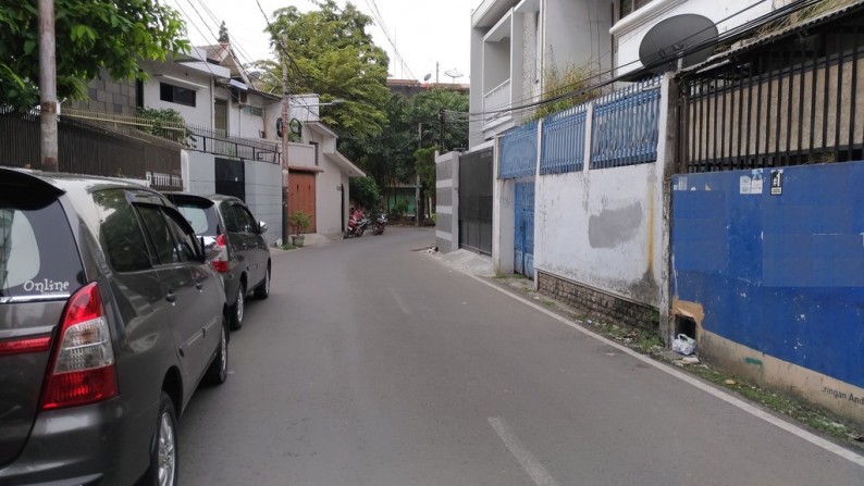 Rumah 5 Menit Dari Pasar Baru