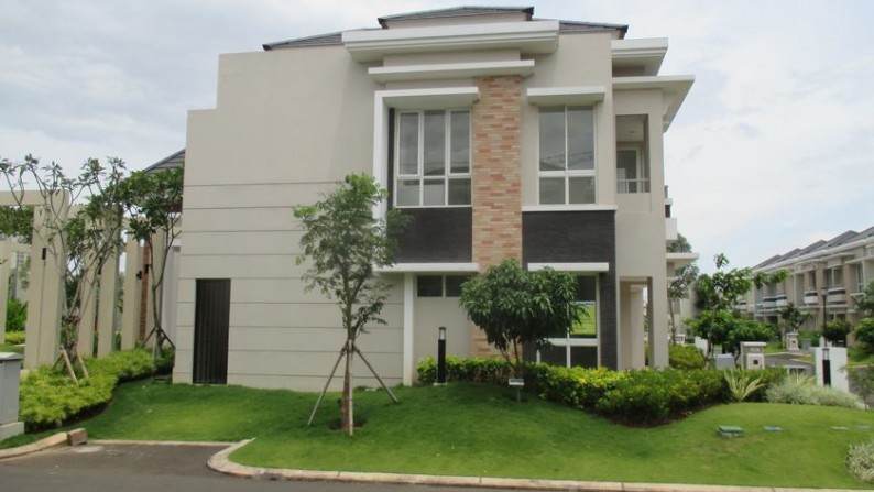 Dijual rumah TURUN HARGA !!! Siapa cepat Anda dapat. Edison Timur Gading Serpong