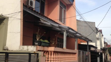 Di jual Rumah deket sekolah, universitas, mall