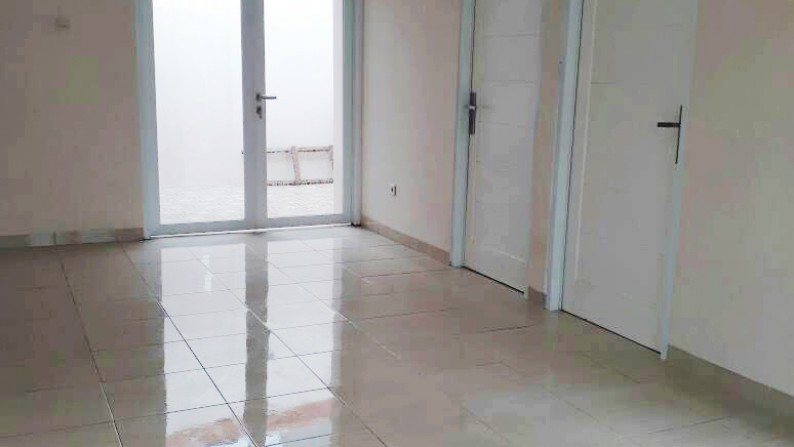 Rumah Dijual, nyaman, aman, akses lokasi mudah, siap Huni @Graha Raya, Bintaro