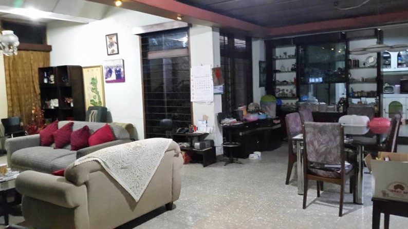 Rumah di Kompleks Elite Budisari, Sayap Setiabudhi harga Menarik