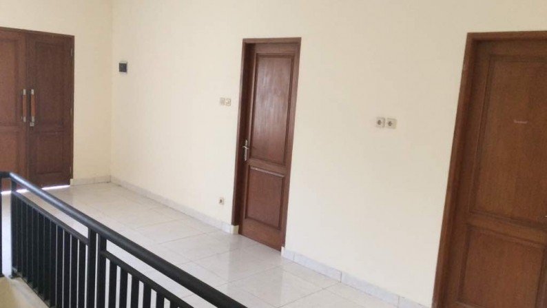 Town House Green Damai berlokasi di Jl. Damai, Ciganjur Jakarta Selatan