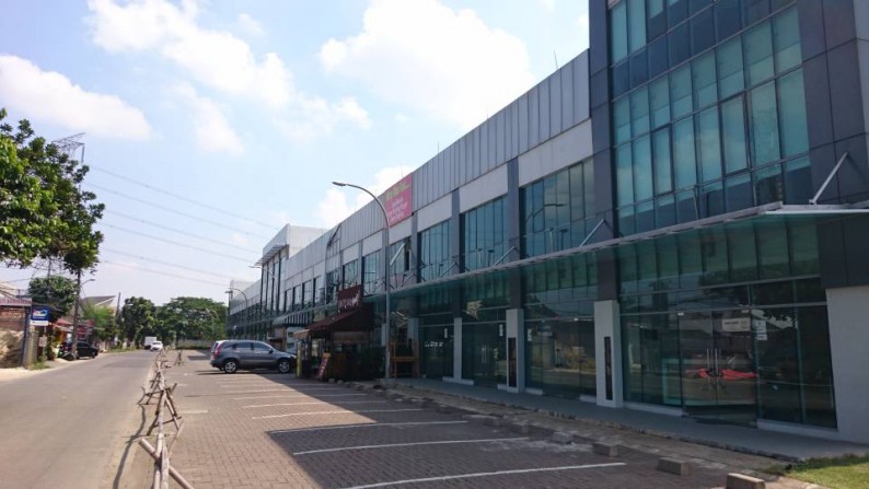 Disewakan Ruko Siap Pakai, Strategis, Bangunan Baru @ Kebayoran Square, Bintaro