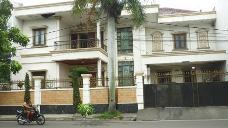 Rumah di Jalan Utama (2016/08/0002-HEN)