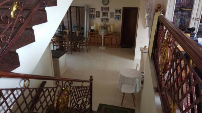 Dijual rumah di Giri Loka BSD City, Split level, Semifurnish,  Furniture yang nempel, Murah, Strategis, siap huni