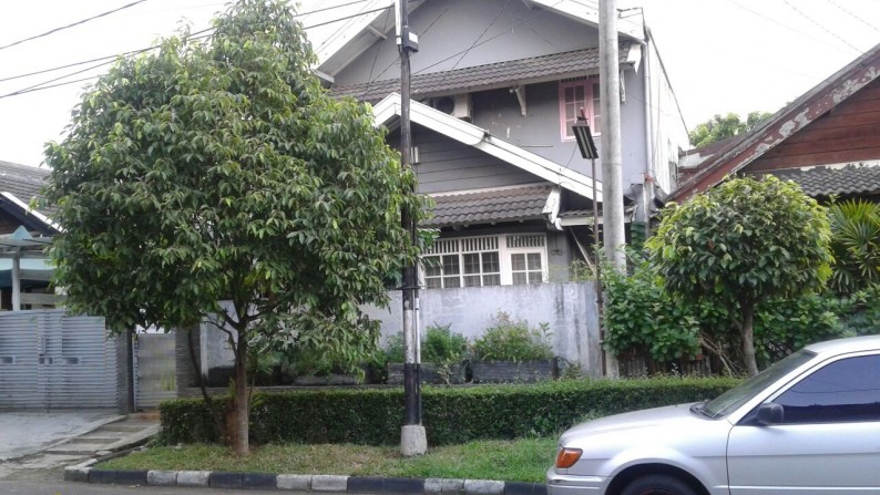 Rumah siap huni di Bintaro Jaya sektor 3