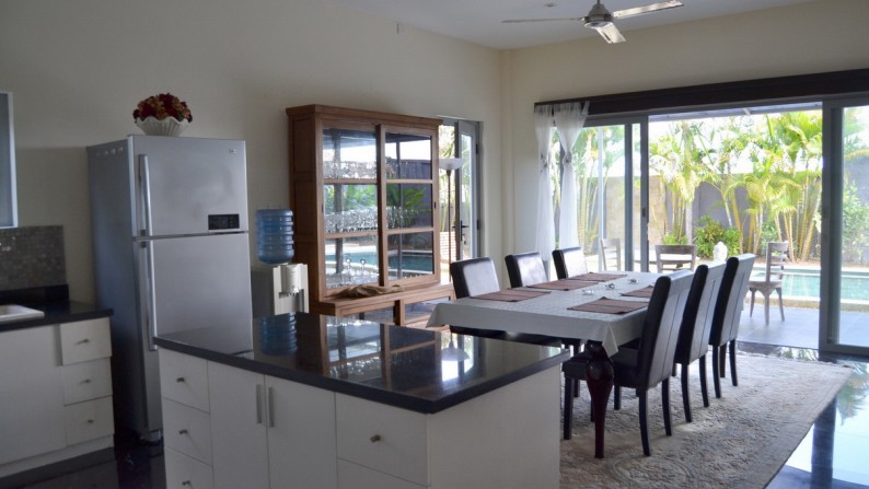 Ocean View Villa Fully Furnished in Ungasan