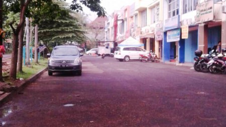 Dijual Ruko Lokasi strategis, cocok untuk buka usaha, kantor dan lainnya.