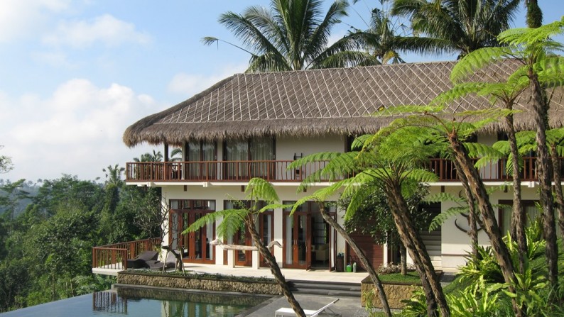 Beautiful Resort At Ubud With Dramatic Views