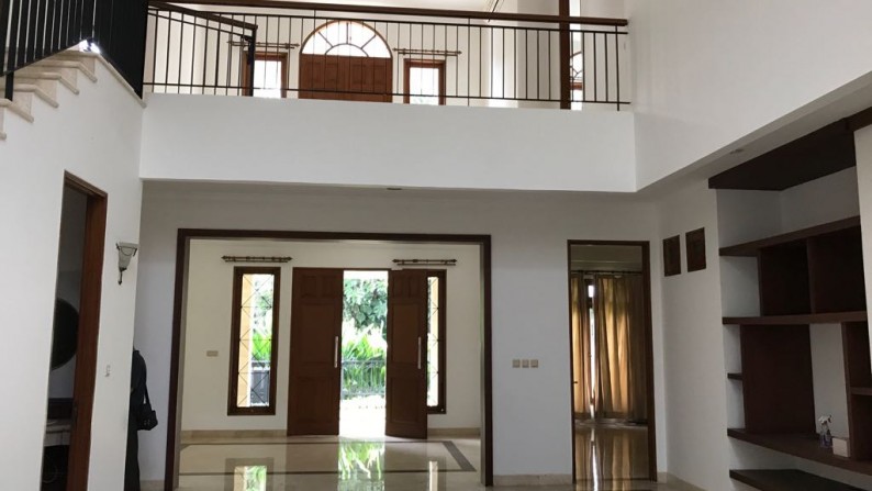 Disewa  rumah  Dikawasan Elit Jakarta Selatan