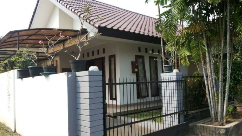 RUMAH SIAP HUNI  ASRI & TENANG DI KOMP KEUANGAN CILANDAK.