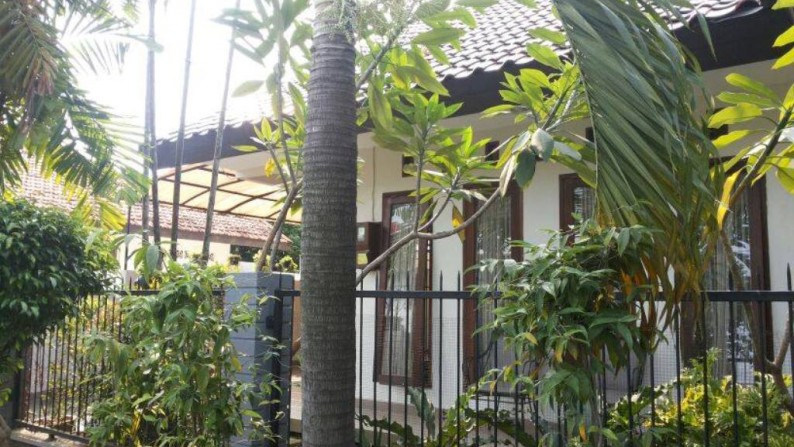 RUMAH SIAP HUNI  ASRI & TENANG DI KOMP KEUANGAN CILANDAK.