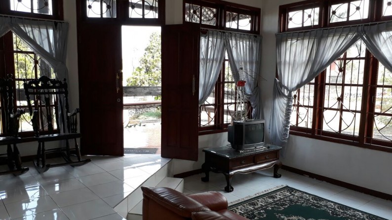 Dijual Villa Cantik di Daerah Puncak Pacet