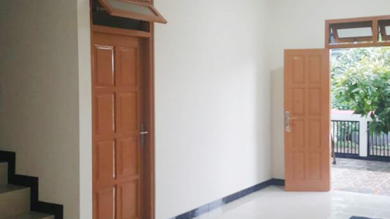 Dijual Rumah Bagus Di Villa Gunung Lestari, Jombang