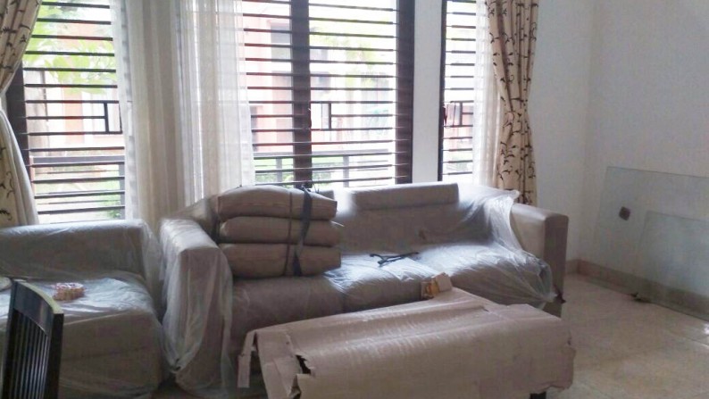 Rumah  Full Furnish Gading Park View Pegangsaan Dua Luas 160m2