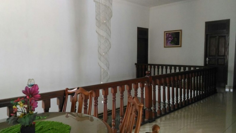 Dijual Rumah Mewah nan Megah di Puri Cinere