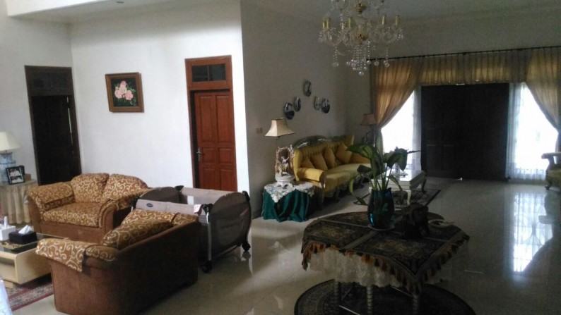 Dijual Rumah Mewah nan Megah di Puri Cinere