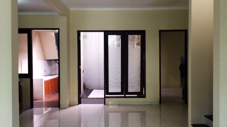 Disewakan Rumah Bagus Di Cluster Emerald, Bintaro Sektor 9