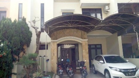 Rumah di Regency Kuda Dua, Bagus & Terawat, One Gate System, Row jalan 10 meter, Bisa untuk Rumah Tinggal / Kantor / Klinik, Semi Furnished, Siap Huni