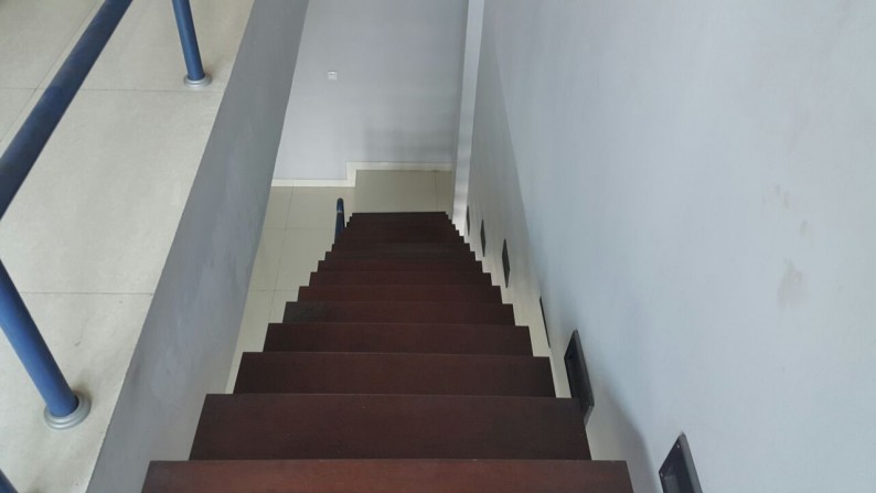 Dijual Ruko Riviera Renovasi Total - Palem Semi, Karawaci