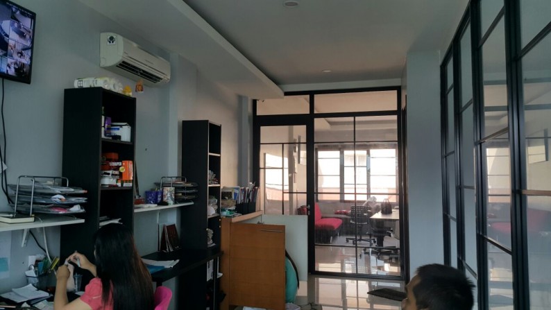 Dijual Ruko Riviera Renovasi Total - Palem Semi, Karawaci