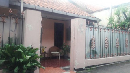 Rumah Siap Huni, Lokasi Strategis, dan Asri Di Komp Depsos, Pesanggrahan