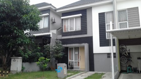 Di sewa rumah cantik siap huni di kota wisata cibubur