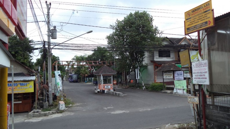 RUMAH MINIMALIS LOKASI STRATEGIS, PERUM JAMBUSARI, SLEMAN.