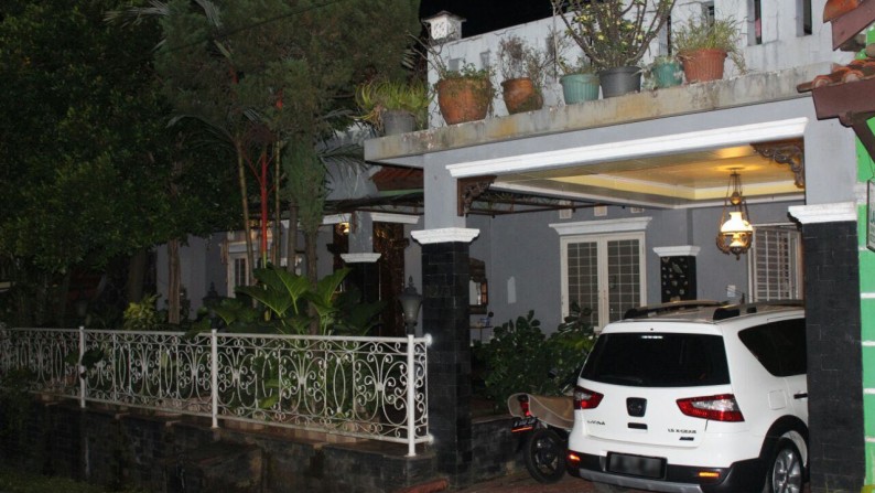 Dijual Rumah Bagus dan Terawat - Cinere, Depok