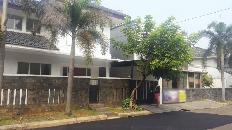 Disewakan Rumah nyaman, aman, siap huni Didaerah Discovery Lumina-bintaro