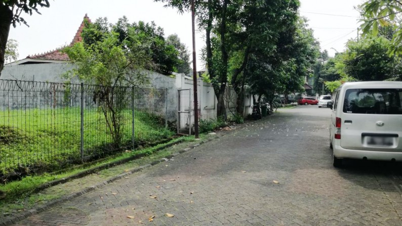 Dijual tanah Kavling Luas, lokasi sangat strategis, Akses lokasi mudah @Bintaro