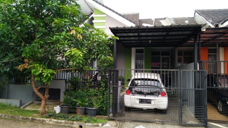 Rumah dekat masjid di Regency Melati Mas